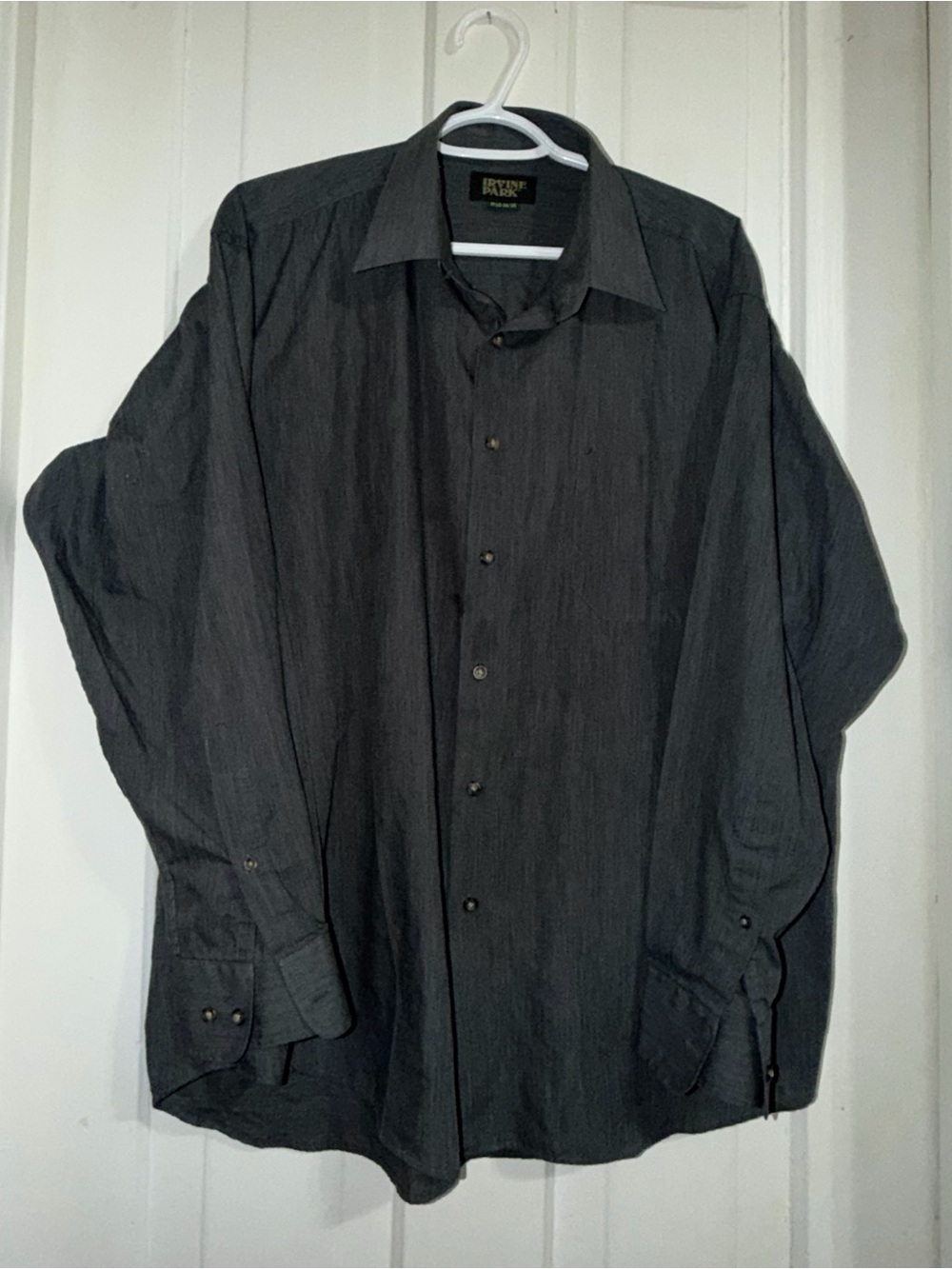 Men's size 17, 34-35 size large shirt Black Button-Up Dress‎ Shirt Irvine park